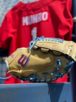 Clearance – 2022 Wilson A2000 Aubree Munro AM1 34″ Fastpitch Catcher’s Mitt: WTA20RF22AM1 -Gloves Best Sale IMG 0322 800x 510x680 1